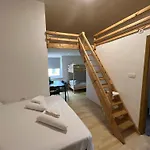 Lemonwood House Postojna