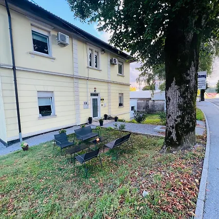 Lemonwood House Guest house 3*