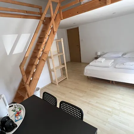 Lemonwood House Guest house