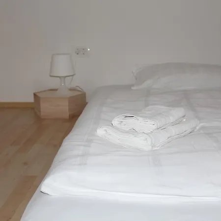 Lemonwood House Постойна